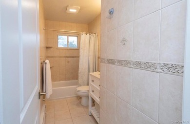 Opportunity knocks in the Shirley Beach area! If you've been - photo 10