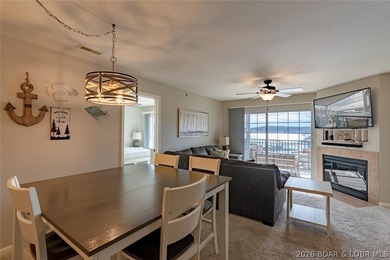 Enjoy large lake views and effortless access at this beautifully - photo 2