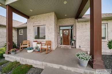 Parade of Homes 2020! This is a must see! Situated on a spacious - photo 6