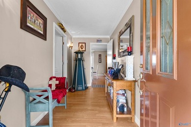 Waterfront living in Southside! This 4BR/3BA ranch home offers - photo 20