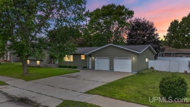 Lake Home For Sale in Escanaba, Michigan