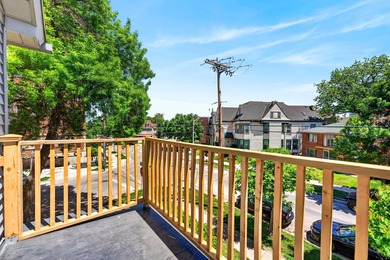 Enjoy the best of East Side living in this 3 Bed/1 Bath home on - photo 24