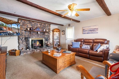 Waterfront living in Southside! This 4BR/3BA ranch home offers - photo 25