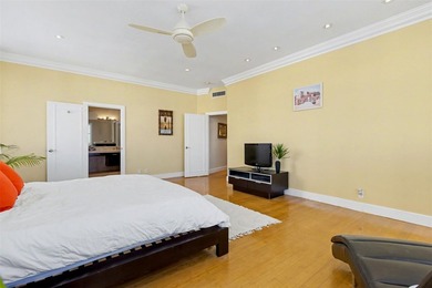 THIS SPECTACULAR PH WITH SPECTACULAR VIEWS AND EXPANSIVE - photo 31