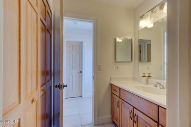 Calling all aviation enthusiasts! This exceptional 5-bedroom - photo 38