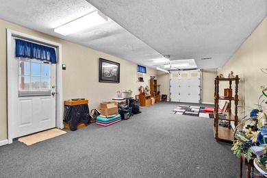 Waterfront living in Southside! This 4BR/3BA ranch home offers - photo 38