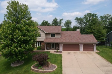 Lake Home For Sale in Metamora, Illinois