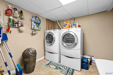 Waterfront living in Southside! This 4BR/3BA ranch home offers - photo 46