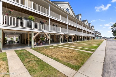 Welcome to easy living at White Lake! Whether you're searching - photo 3
