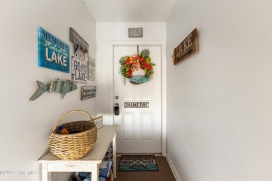Welcome to easy living at White Lake! Whether you're searching - photo 7