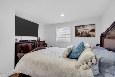Waterfront Living Reimagined - Under $1Mpletely remodeled top to - photo 19