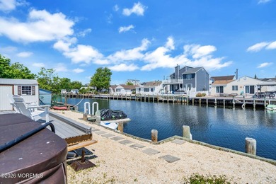 Waterfront Living Reimagined - Under $1Mpletely remodeled top to - photo 27