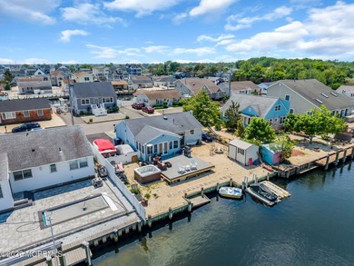 Waterfront Living Reimagined - Under $1Mpletely remodeled top to - photo 30