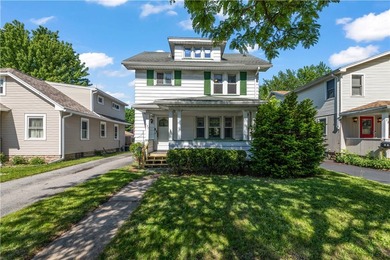 Welcome Home! This charming 3 bedroom and 1.5 bath Colonial in - photo 1