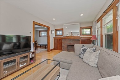 Welcome Home! This charming 3 bedroom and 1.5 bath Colonial in - photo 6