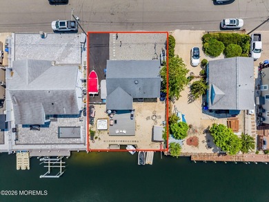 Waterfront Living Reimagined - Under $1Mpletely remodeled top to - photo 36