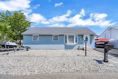 Waterfront Living Reimagined - Under $1Mpletely remodeled top to - photo 37
