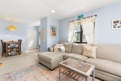 Why rent when you can own in the heart of Amityville Village! - photo 3