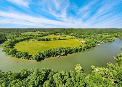 PRICE IMPROVEMENT! Welcome to your dream sanctuary, an inviting - photo 4