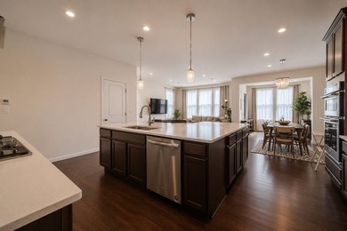 Meadow Ridge, beautiful townhomes in Aurora in school district - photo 5