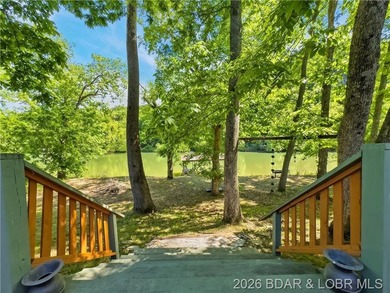 PRICE IMPROVEMENT! Welcome to your dream sanctuary, an inviting - photo 8