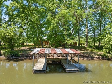 PRICE IMPROVEMENT! Welcome to your dream sanctuary, an inviting - photo 10