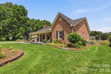 Welcome to this stunning all brick home in Hunters Creek Estates - photo 5