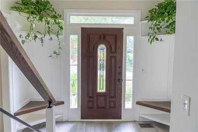 Chapel Hills presents this beautifully appointed traditional - photo 5