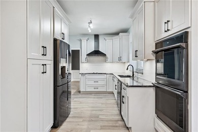 Chapel Hills presents this beautifully appointed traditional - photo 10