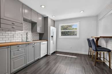 Welcome to this beautifully redone 2 bed 2 bath home with an - photo 11