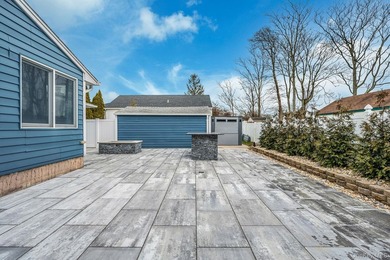 Discover 6 Rugby Drive in Shirley with stunning WATERVIEWS of - photo 12