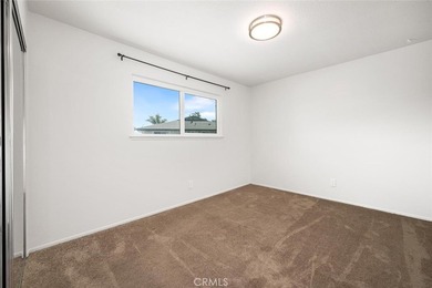 Welcome to this newly updated 2 bedroom/1 bath condo in the - photo 12
