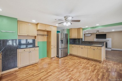 Discover 6 Rugby Drive in Shirley with stunning WATERVIEWS of - photo 17