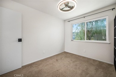 Welcome to this newly updated 2 bedroom/1 bath condo in the - photo 17