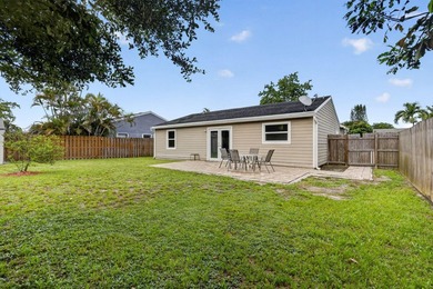 Welcome to this beautifully redone 2 bed 2 bath home with an - photo 24