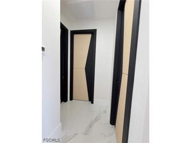 ***Brand-new modern construction home with a sleek minimalist - photo 31