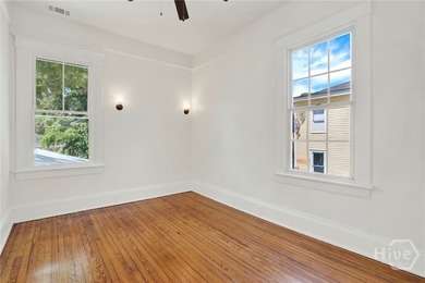 Charming, historic renovation, c. 1913, located in the heart of - photo 31