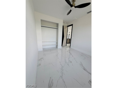 ***Brand-new modern construction home with a sleek minimalist - photo 38