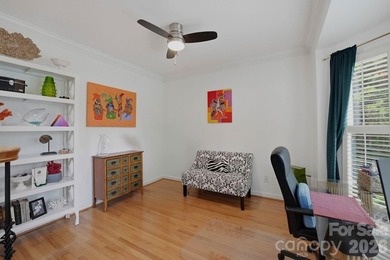 A showcase of elegance in the coveted Crown Harbor community - photo 4