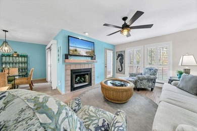 Great 2 bedroom/2bath with bonus room that can be used as a bunk - photo 4