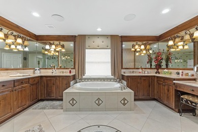 Step into luxury in this former model home, perfectly positioned - photo 29