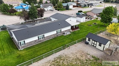 Incredible home on approximately 1.19 acres with beautifully - photo 3