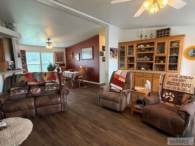 Incredible home on approximately 1.19 acres with beautifully - photo 9