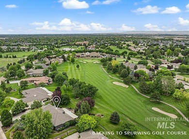 Set on over an acre and backing directly to SpurWing's 18th hole - photo 2
