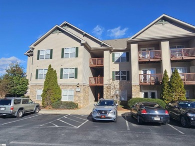 Lake Hartwell Condo Sale Pending in Seneca South Carolina