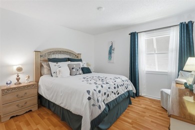 Welcome to this charming and incredibly well-maintained - photo 11