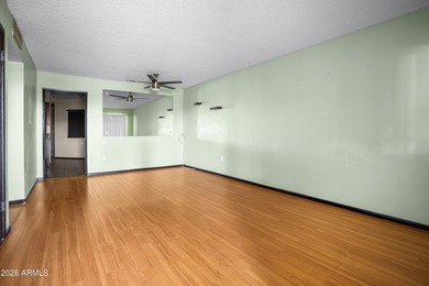 SHORT SALE. Spacious and hard to find 3-bedroom townhome end - photo 5