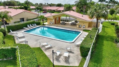 Wake up to tranquil lake views in this fully renovated - photo 23