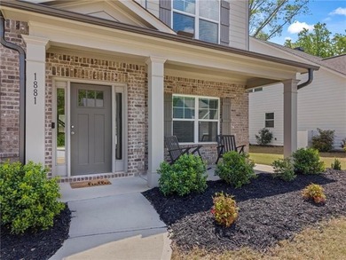 Welcome to this beautifully maintained 5-bedroom, 4-bathroom - photo 3