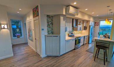 Enjoy the BEST sweeping panoramic views of Lake Champlain and - photo 8